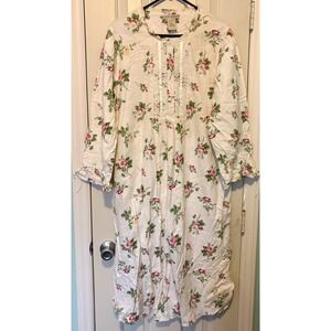 Laura Ashley Size Medium 100% Cotton Floral Pleated Flannel Night Gown